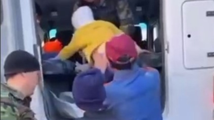 Пять тысяч человек из Кульсары эвакуировали в Мангистаускую область