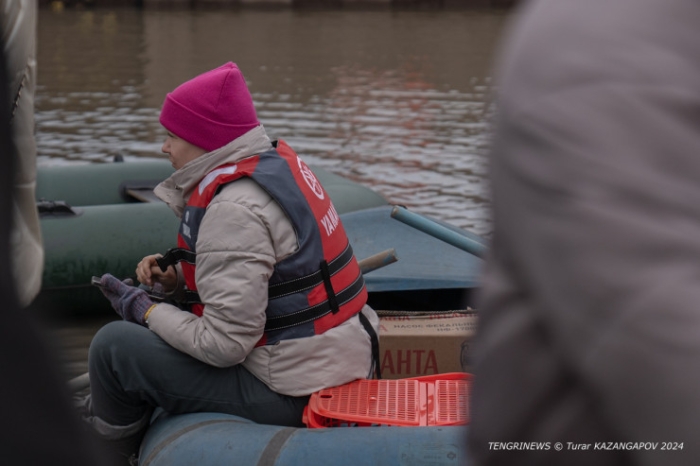 "А ведь была проделана такая работа". В пригороде Петропавловска дома ушли под воду "А ведь была проделана такая работа". В пригороде Петропавловска дома ушли под воду