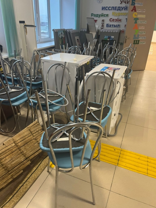 "Не успели спасти дома, но спасли школу". Как учителя в Костанайской области сражались со стихией "Не успели спасти дома, но спасли школу". Как учителя в Костанайской области сражались со стихией