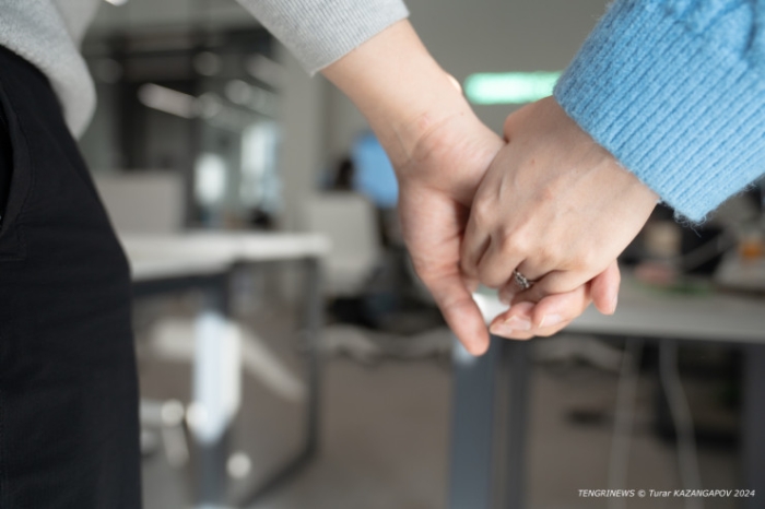 "10 лет сексуального рабства у отца". Невыдуманные истории из кризисного центра в Шымкенте