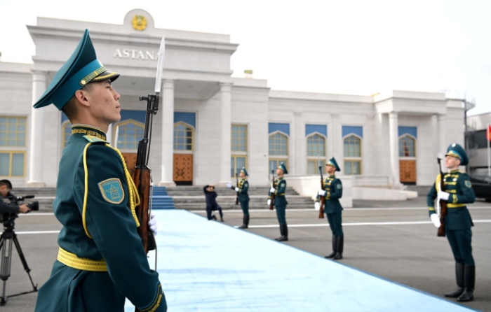 Токаев встретил в аэропорту Астаны президента Кыргызстана