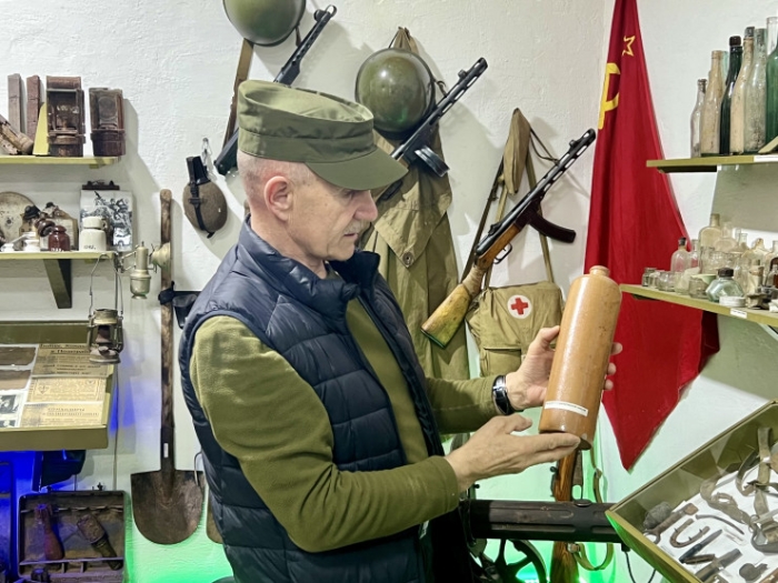 "Это нужно живым". Казахстанец каждую весну отправляется на поиск погибших солдат "Это нужно живым". Казахстанец каждую весну отправляется на поиск погибших солдат