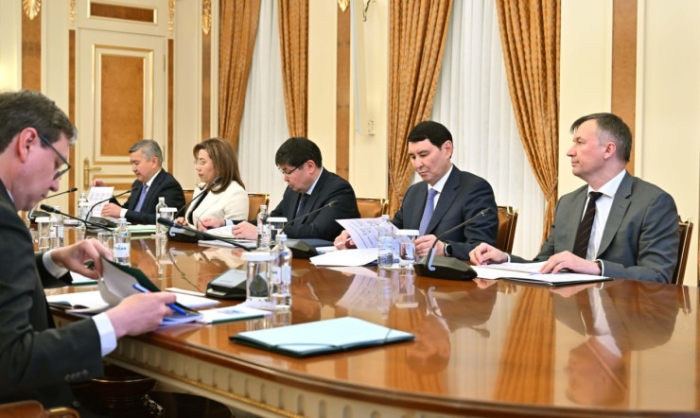 Средняя пенсия, перекрытые дороги и приговор. Главное за 21 мая в Казахстане Средняя пенсия, перекрытые дороги и приговор. Главное за 21 мая в Казахстане