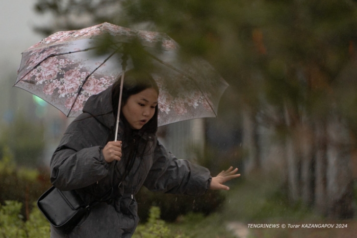 "Казахстанская Венеция", или Как выглядит Астана в особенно дождливый день