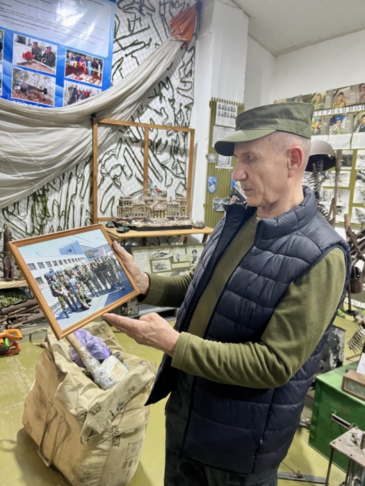 "Это нужно живым". Казахстанец каждую весну отправляется на поиск погибших солдат "Это нужно живым". Казахстанец каждую весну отправляется на поиск погибших солдат