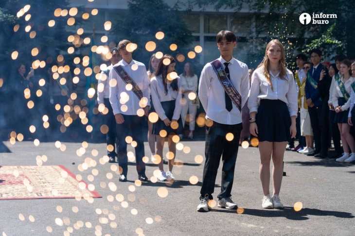 
Последний звонок-2024: фоторепортаж из алматинской школы
