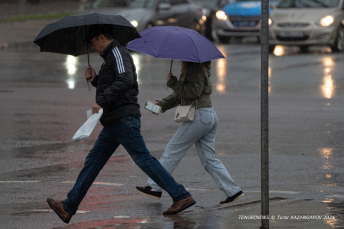 "Казахстанская Венеция", или Как выглядит Астана в особенно дождливый день
