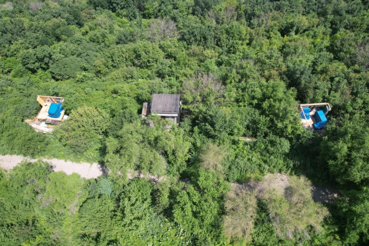 
Сразу три незаконных объекта сносят в предгорье Алматы
