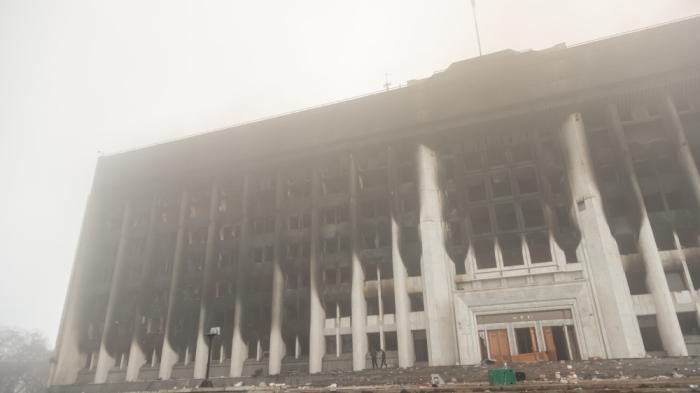 В Алматы осудили нападавших на акимат, резиденцию Президента и здание полиции
