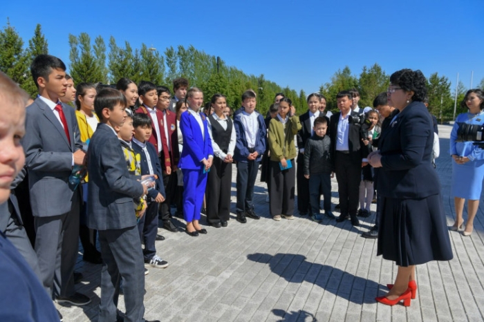 В Акорде провели экскурсию для школьников из всех областей Казахстана