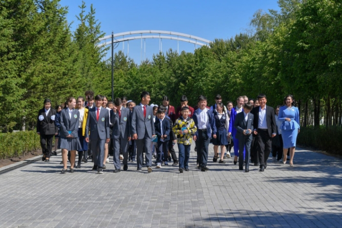 В Акорде провели экскурсию для школьников из всех областей Казахстана