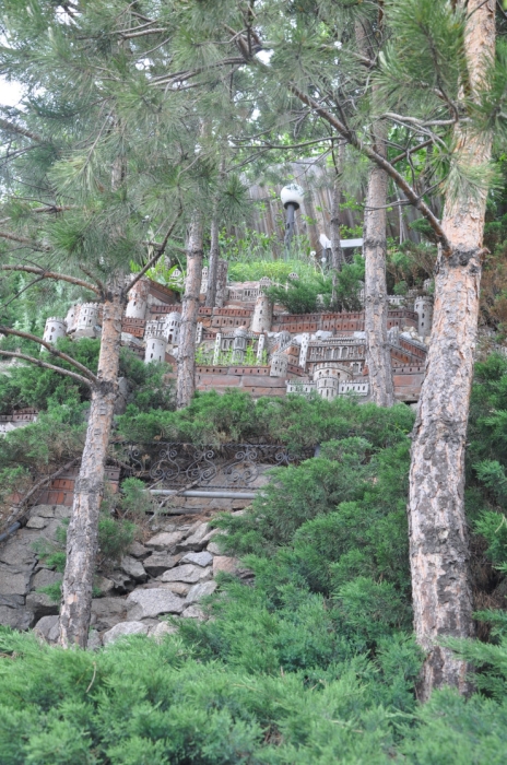 Превратил свалку в сказочный город. Вдохновляющая история из Петропавловска