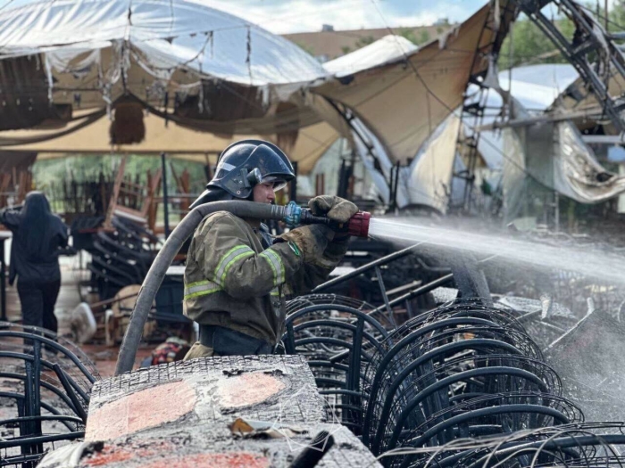 
В Астане горела летняя терасса на левом берегу
