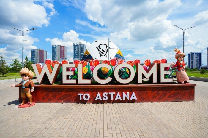 Как украсили Астану к V Всемирным играм кочевников
Как украсили Астану к V Всемирным играм кочевников