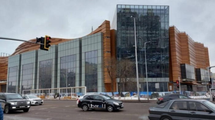 Долгострой ТРЦ "Сити палас" в Астане планируют открыть в 2026 году
Долгострой ТРЦ "Сити палас" в Астане планируют открыть в 2026 году