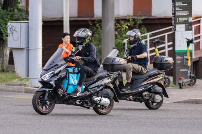 Главные новости за 30 июля: земечания премьера, ограничения для такси и новая должность Куантырова