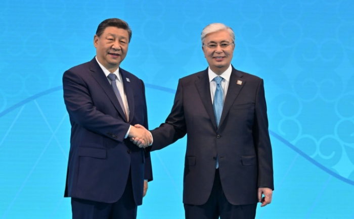 Как лидеры прибывали во Дворец независимости на саммит ШОС. Появилось видео Как лидеры прибывали во Дворец независимости на саммит ШОС. Появилось видео