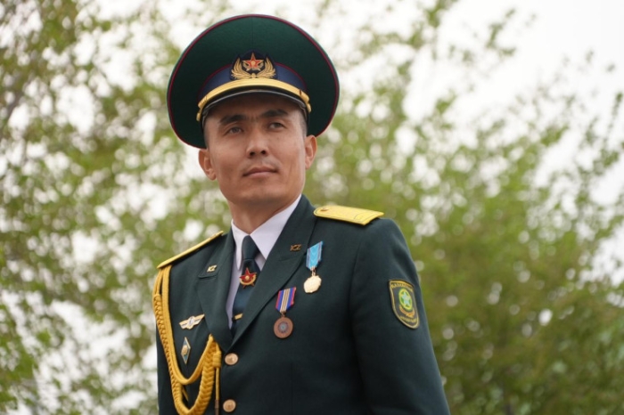 Как пограничник и пес Ройтер спасли трехлетнюю девочку в ЗКО Как пограничник и пес Ройтер спасли трехлетнюю девочку в ЗКО