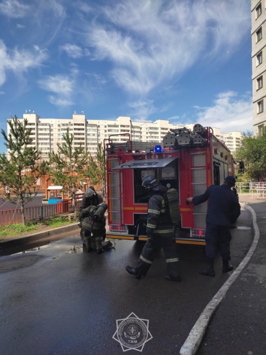 
15-летнюю девочку спасли из огня в Астане
