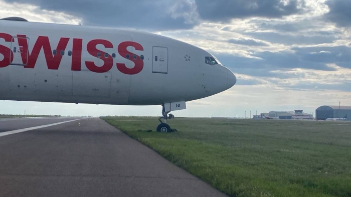 Аэропорт Астаны закрылся после экстренной посадки Аэропорт Астаны закрылся после экстренной посадки