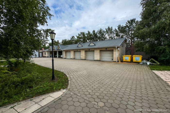 Зеленый парк, гаражи и сцена. Новая жизнь особняка Кайрата Сатыбалдыулы в Астане Зеленый парк, гаражи и сцена. Новая жизнь особняка Кайрата Сатыбалдыулы в Астане