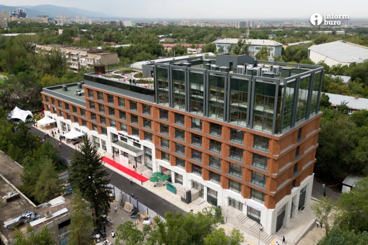 "Бытие формирует сознание". Университет Нархоз открыл общежитие нового формата в Алматы
"Бытие формирует сознание". Университет Нархоз открыл общежитие нового формата в Алматы