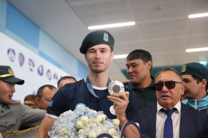 Как встретили спортсменов-триумфаторов Олимпиады в Алматы Как встретили спортсменов-триумфаторов Олимпиады в Алматы