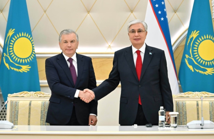 Избавлены от личных антипатий - политолог о казахско-узбекском альянсе