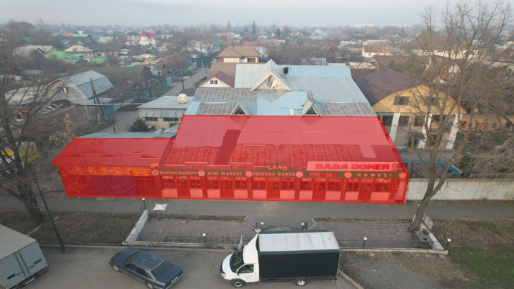 Незаконно построенное кафе сносят в Алматы по решению суда
Незаконно построенное кафе сносят в Алматы по решению суда