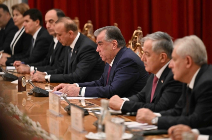 “Исторический документ“. Токаев и Рахмон подписали договор о союзничестве “Исторический документ“. Токаев и Рахмон подписали договор о союзничестве