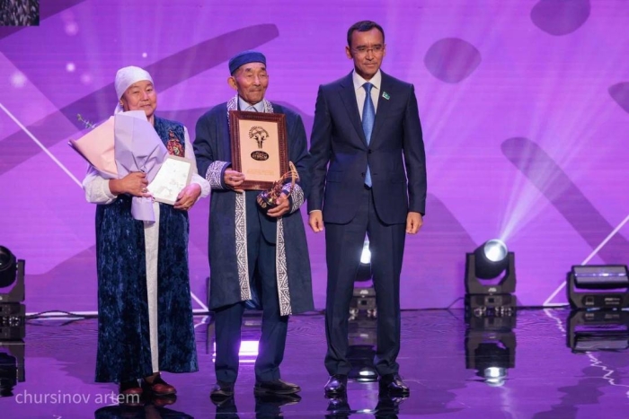 
Победителей национального конкурса "Мерейлі отбасы" наградили в Астане
