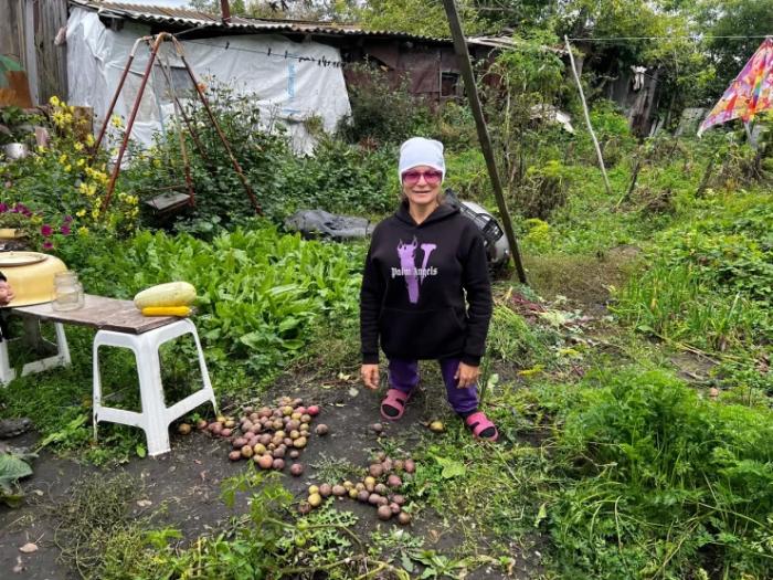 Подруга Ван Дамма из казахстанской глубинки. Вдохновляющая история самой маленькой женщины
