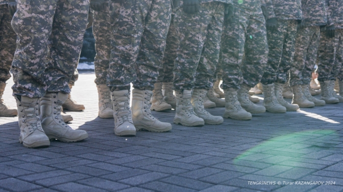 Казахстанцев забирают в армию прямо с улицы: что ответили в Минобороны Казахстанцев забирают в армию прямо с улицы: что ответили в Минобороны