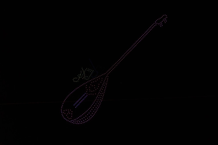 День Республики: в Алматы показали шоу дронов