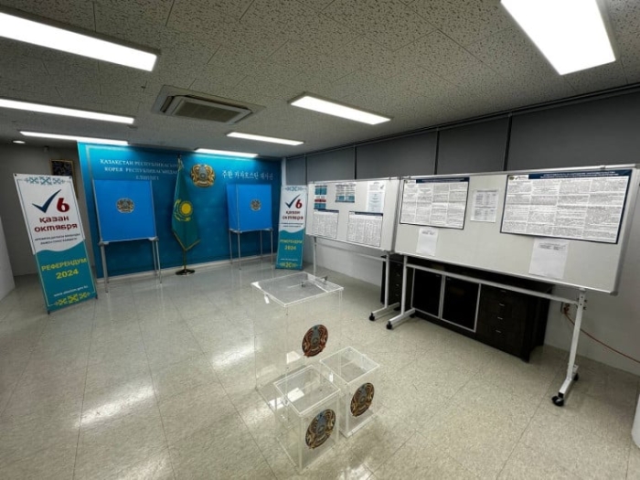 Участки в Сеуле и Токио открылись для голосования казахстанцев на референдуме