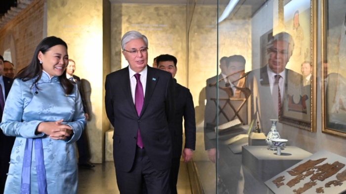 Токаев посетил музей Чингисхана в Монголии Токаев посетил музей Чингисхана в Монголии