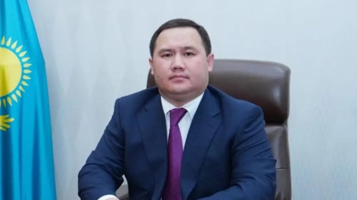 Новые акимы, операции Нацбанка с долларом - главные новости за 1 октября