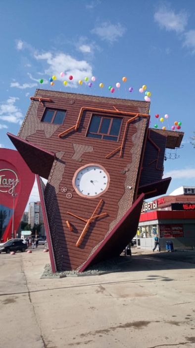 Первый в Казахстане перевернутый дом планируют построить в Актау