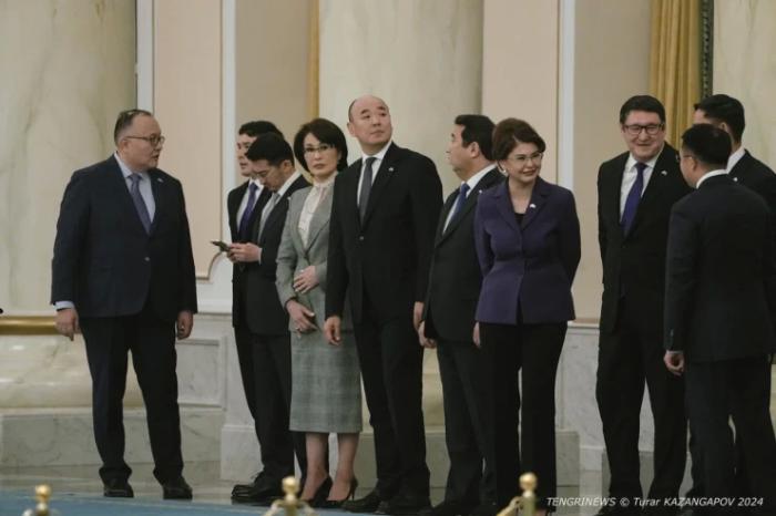 “Новый уровень отношений“. Что происходило за кулисами исторической встречи Токаева и Путина