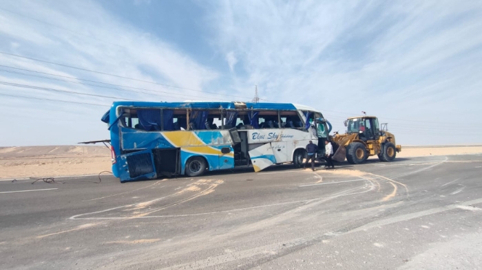 В Египте перевернулся автобус с казахстанскими туристами - СМИ В Египте перевернулся автобус с казахстанскими туристами - СМИ
