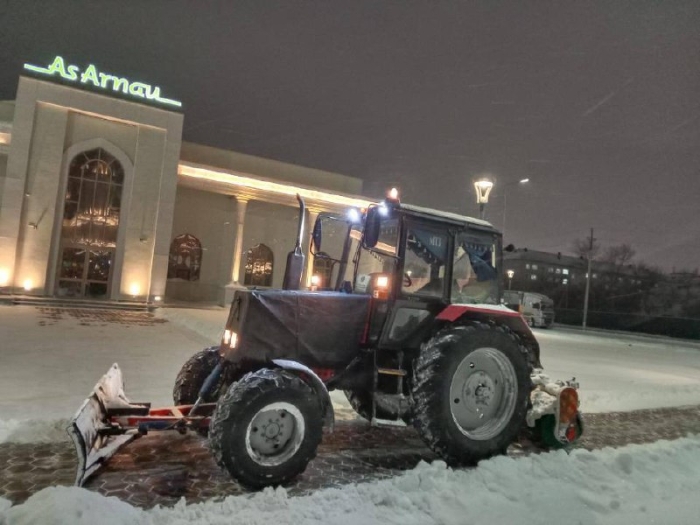 Более 1200 спецмашин выходят на уборку снега ночью в Астане
                                                     
                                                                                                                                                                                                                                                                                                                                                                            Более 1200 спецмашин выходят на уборку снега ночью в Астане