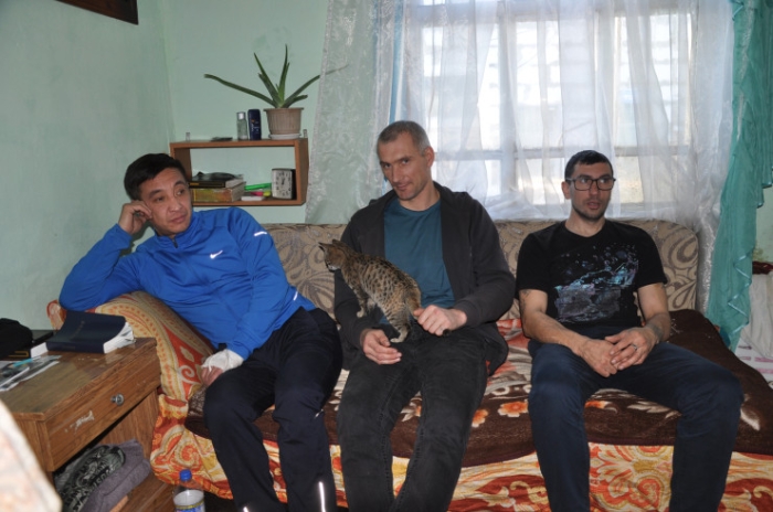 “От дна легче оттолкнуться“: как бывший наркоман помогает казахстанцам