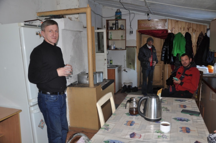 “От дна легче оттолкнуться“: как бывший наркоман помогает казахстанцам