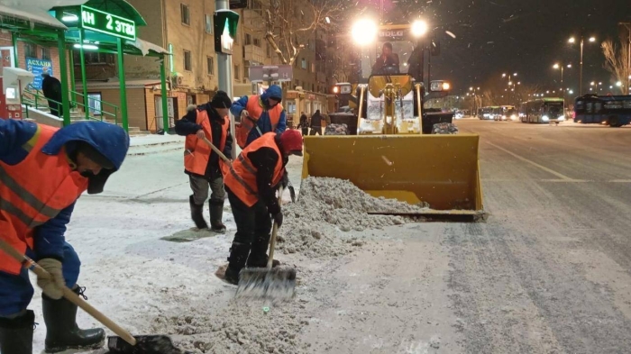 Более 1200 спецмашин выходят на уборку снега ночью в Астане
                                                     
                                                                                                                                                                                                                                                                                                                                                                            Более 1200 спецмашин выходят на уборку снега ночью в Астане