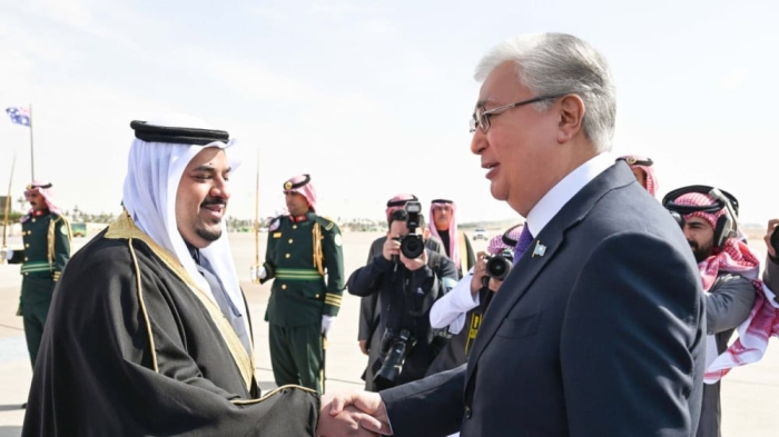 Токаев прилетел в Саудовскую Аравию