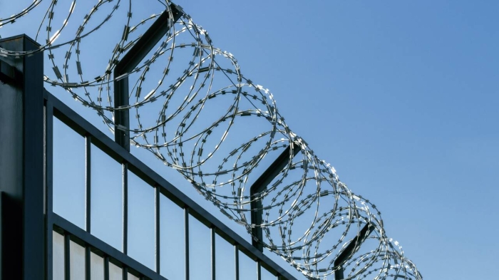 
                                                                                                                                                                                                                                                                                                                                                                                                                                                                                                                                                    Наказали за взятки: астанчанин не смог выплатить штраф в 240 млн тенге и лишился свободы
                                                    