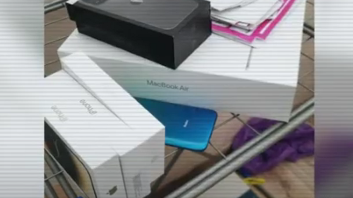 Технику на 450 млн тенге похитили у крупной сети магазинов в Казахстане через её бывших сотрудников
Технику на 450 млн тенге похитили у крупной сети магазинов в Казахстане через её бывших сотрудников