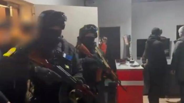 Полиция задержала жителя Астаны, который передал мошенникам данные казахстанцев
Полиция задержала жителя Астаны, который передал мошенникам данные казахстанцев