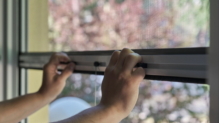 
                                                                                                                                                                                                                                                                                        "Не оставляйте одних даже с закрытом окном". Трое детей упали с высоты в Астане с начала года
                                                    