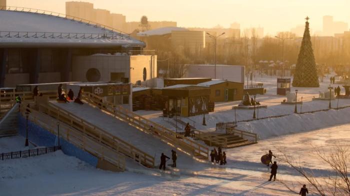 Горки и катки закрывают в Астане из-за потепления и начала подготовки к Наурызу
Горки и катки закрывают в Астане из-за потепления и начала подготовки к Наурызу